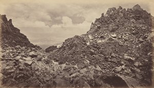 Quezaltenango vanuit de Krater van een Vulkaan, 1877 door Eadweard Muybridge