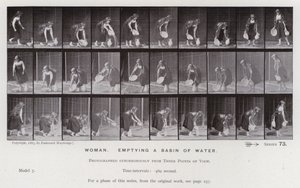 De menselijke figuur in beweging: Vrouw, een kom water legen door Eadweard Muybridge