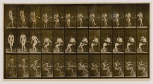 Vrouw zittend, benen gekruist, drinkend uit een theekopje, uit het boek Animal Locomotion door Eadweard Muybridge