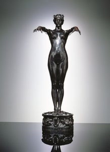 Circe (brons) door Edgar Bertram Mackennal