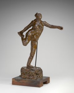 Dancer die haar rechtervoet in haar rechterhand houdt door Edgar Degas