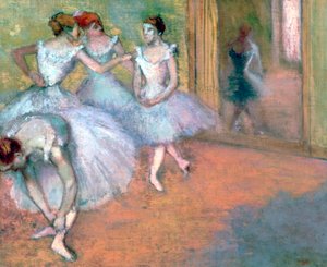 Vier dansers in de foyer, eind 19e-begin 20e eeuw door Edgar Degas