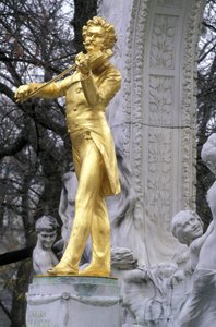 standbeeld van strauss, wenen, oostenrijk