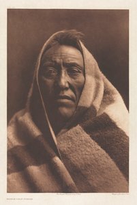 Portfolio VI, Plaat 202: Middenkalf - Piegan door Edward S. Curtis