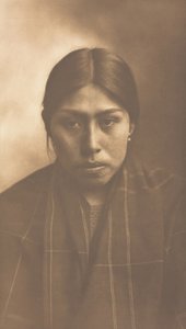 Suquamish vrouw door Edward Sheriff Curtis