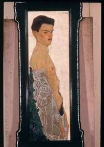 Naakt zelfportret met ornamentale draperie ... (olieverf en metallic verf) door Egon Schiele