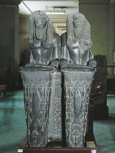 Dubbel standbeeld van Amenemhat als Nijl god uit Tanis