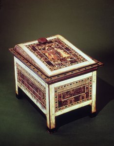 Koffer, uit het graf van Toetanchamon (ca. 1370-1352 v.Chr.) Nieuwe Koninkrijk door Egyptian 18th Dynasty