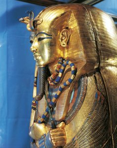 Egyptische beschaving, sarcofaag van Toetanchamon, versierd met goud en halfedelstenen