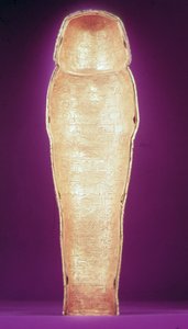 Interieur van een van de canopische kisten, uit het graf van Toetanchamon (ca. 1370-1352 v.Chr.) Nieuwe Koninkrijk (geslagen goud) door Egyptian 18th Dynasty