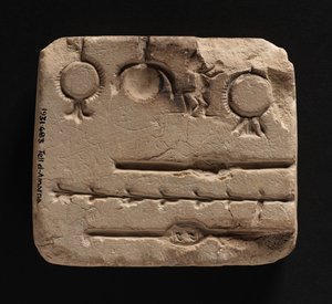 Kalkstenen mal voor het gieten van metalen sieraden, Nieuw Koninkrijk door Egyptian 18th Dynasty