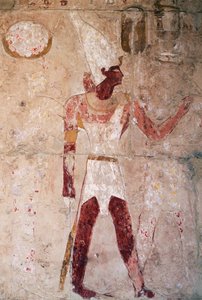 Reliëf met Thoetmosis III met kroon van Beneden-Egypte, Dodentempel van Koningin Hatsjepsoet, Deir el-Bahri, Thebaanse necropolis (UNESCO Werelderfgoedlijst)