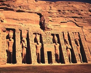 De tempel van koningin Nefertari, ook gewijd aan Hathor van Abshek, en genaamd de Kleine Tempel, Nieuwe Koninkrijk