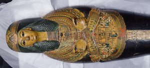 Binnenste deksel van de mummie van Nesyamun, mogelijk gevonden in Deir El-Bahri, Nieuwe Koninkrijk, ca. 1100 v.Chr. (detail)