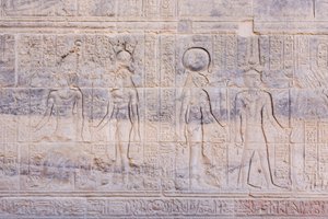 Reliëfs bij de Philae-tempel, Aswan, Egypte