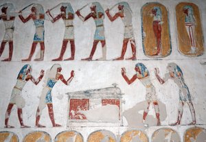 Gewapende mannen en figuur voor een sarcofaag, Vallei der Koningen, Luxor