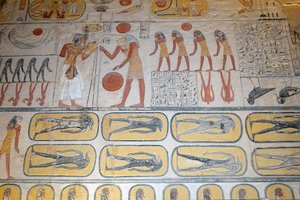 Graf van Ramses IX, Luxor