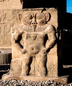 Egyptische oudheden: de godheid Bes (detail) door Egyptian Ptolemaic Period