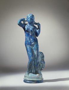 Beeldje van Aphrodite Anadyomene door Egyptian School