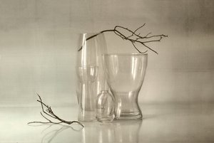 Rustig glas-stilleven door Elena Arjona