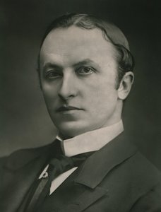 De zeer eerbiedwaardige Lord Curzon van Kedleston, ca. 1890s door Elliott and Fry