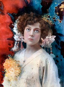 Florence Collingbourne in San Toy, ca. 1902 door Ellis and Walery