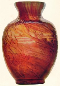 Glazen vaas door E. Galle, c1846-1903, 1903 door Emile Galle