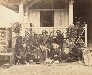 Annamitische muzikanten, Saigon, Cochinchina, 1866 door Emile Gsell