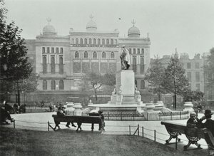 Alhambra, Leicester Square, Westminster: oostzijde, 1895