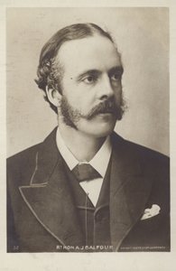 Arthur Balfour door English Photographer