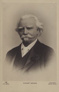 August Manns, Duits-Britse dirigent door English Photographer