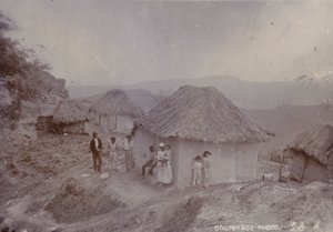 Barbadiaans dorp op een heuvel, 1880 door English Photographer