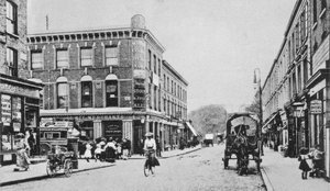 Barn Tavern, Highbury, ca. 1900 door English Photographer