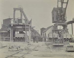 Blackwall Tunnel: schacht en arbeiders tijdens de bouw van de tunnel, 1893