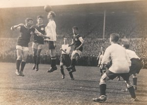 Bolton Wanderers vs. West Ham United, FA Cup Finale, 28 april 1923 door English Photographer