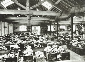 Bull Wharf, interieur van het Shell Warehouse, Londen, 1890 door English Photographer