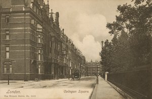 Cadogan Square, Londen (zw/w foto) door English Photographer