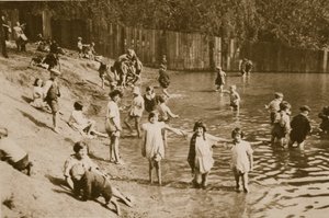 Kinderen spelen in Hampstead vijver
