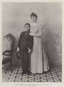 Christina, koningin-regentes van Spanje, en haar zoon, Alfonso XIII, koning van Spanje door English Photographer