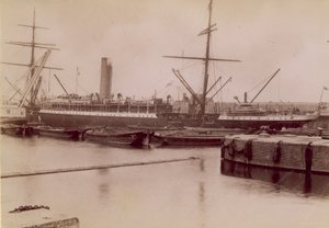 Dok aan de rivier de Theems, Londen