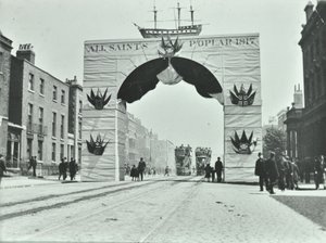 East India Dock Road: tijdelijke boog, Victoria Diamond Jubilee, 1897