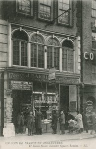 Franse Boekwinkel, 17 Green Street, Leicester Square, Londen door English Photographer