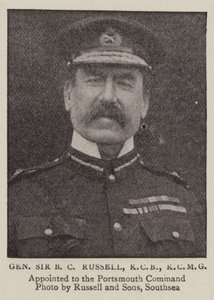 Generaal Sir B C Russell, KCB, KCMG door English Photographer