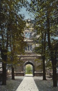 Gonville en Caius College, Poort van Deugd door English Photographer