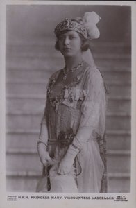 Prinses Mary, Viscountess Lascelles door English Photographer