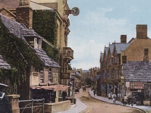 High Street, Swanage door English Photographer