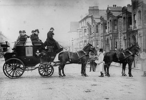 Paard-en-Postkoets, c.1880s door English Photographer
