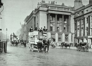 Paardentrams in Waterloo Place, 1895 door English Photographer