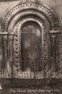 Iffley Kerk, Normandische Deur, Zuidzijde door English Photographer