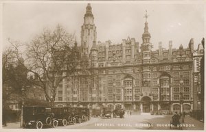 Imperial Hotel, Russell Square, Londen door English Photographer